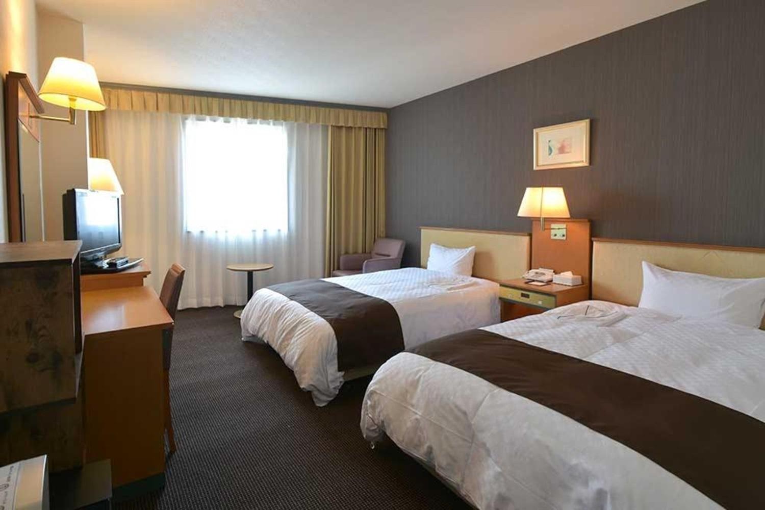 Blossom Hotel הירוסאקי מראה חיצוני תמונה