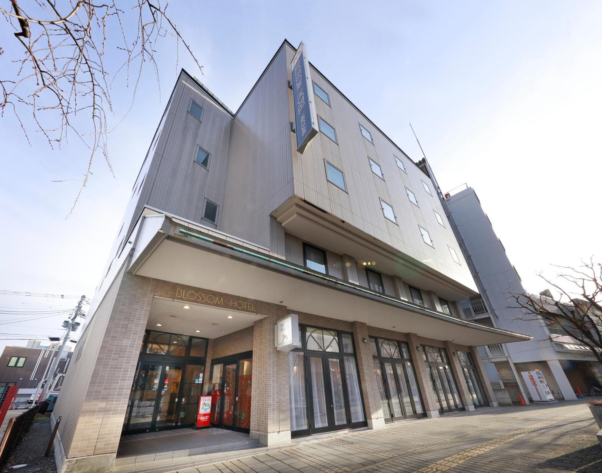 Blossom Hotel הירוסאקי מראה חיצוני תמונה